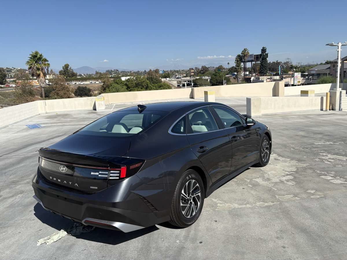 Used 2026 Hyundai Sonata Blue FWD image 44