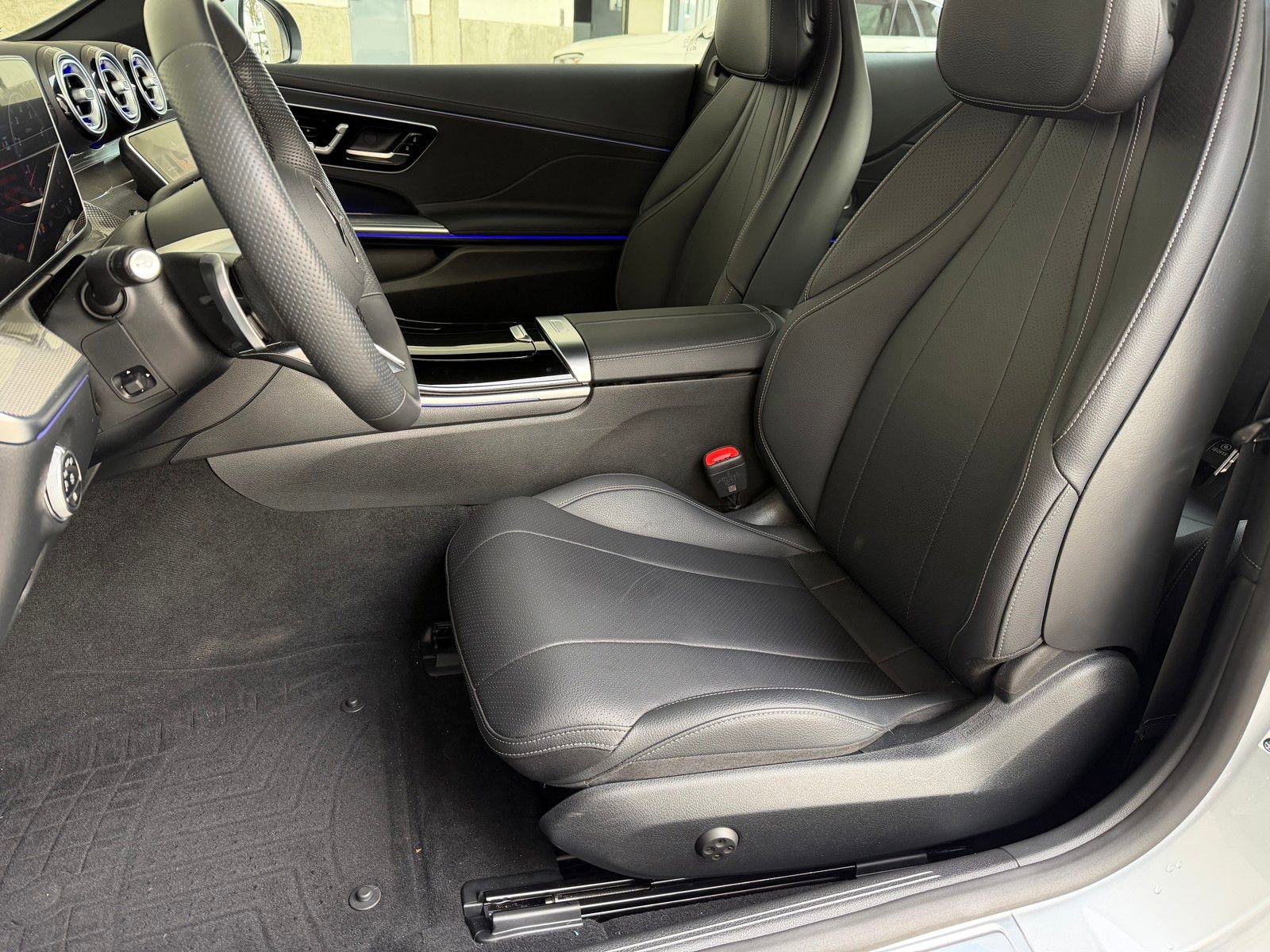 Certified 2024 Mercedes-Benz CLE 300 4MATIC Coupe image 11