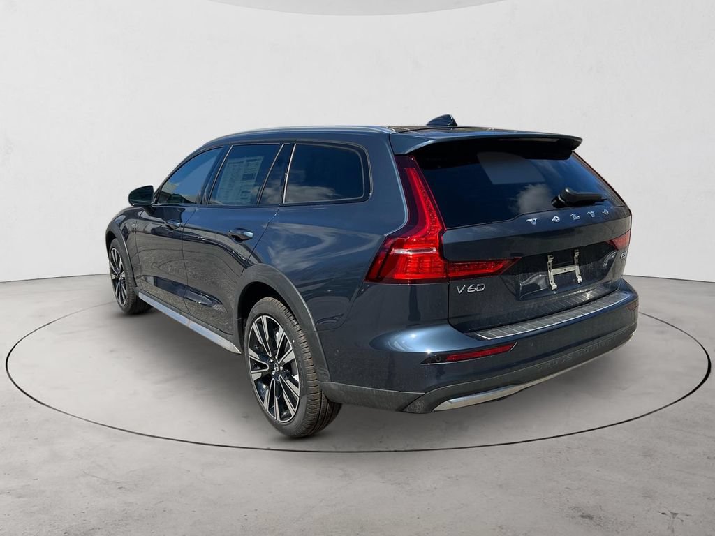 New 2026 Volvo V60 B5 Cross Country Ultra w/ Protection Package Premier AWD/4WD image 3