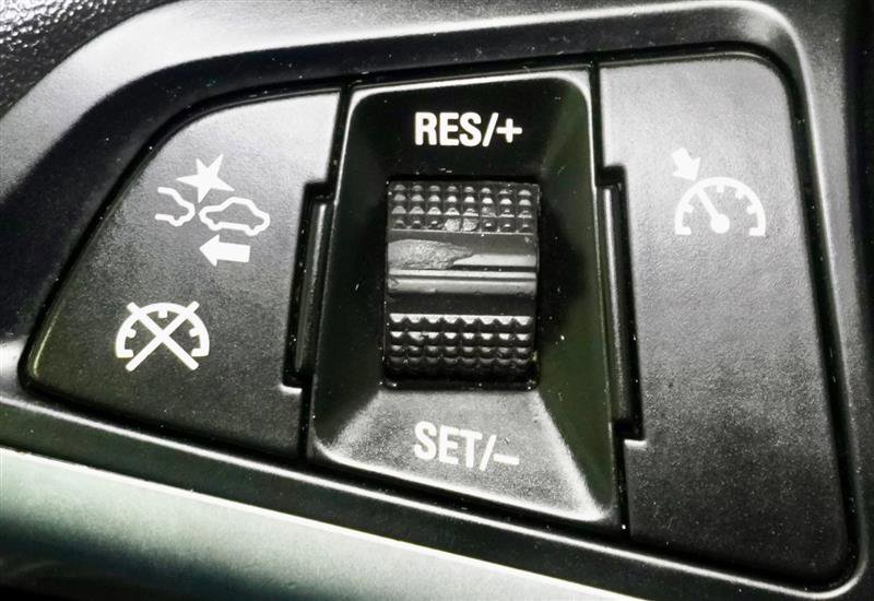 Used 2019 Buick Cascada Premium image 30