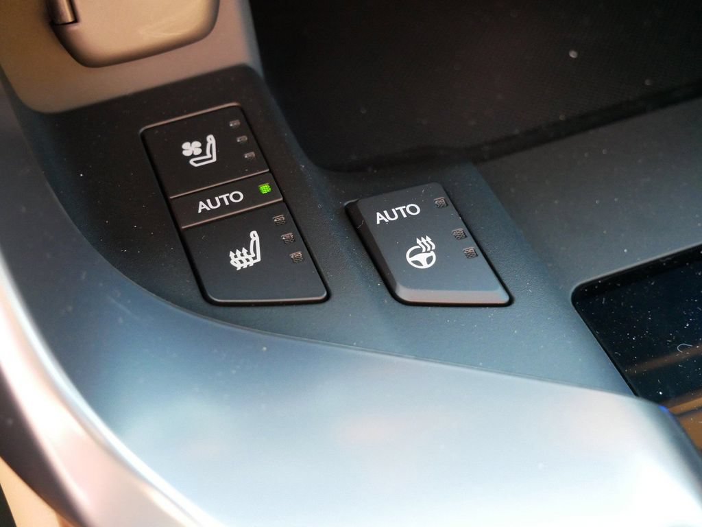 New 2026 Lexus LX 600 4WD w/ Luxury Package image 24