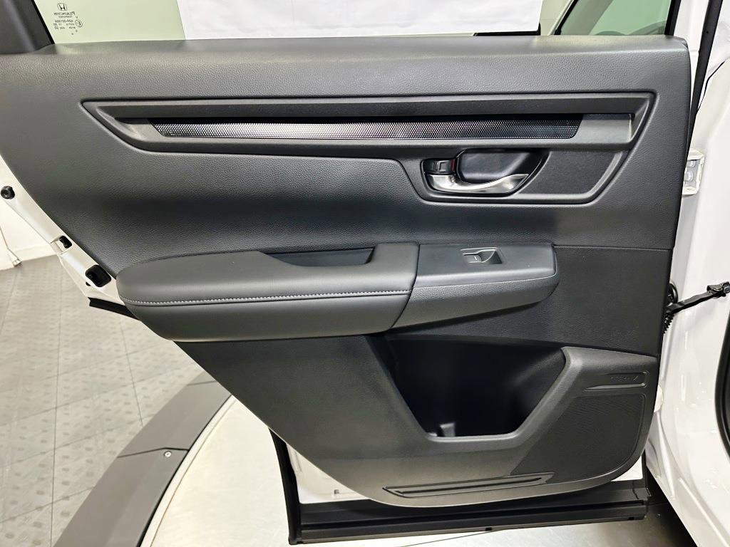 New 2025 Honda CR-V LX image 17