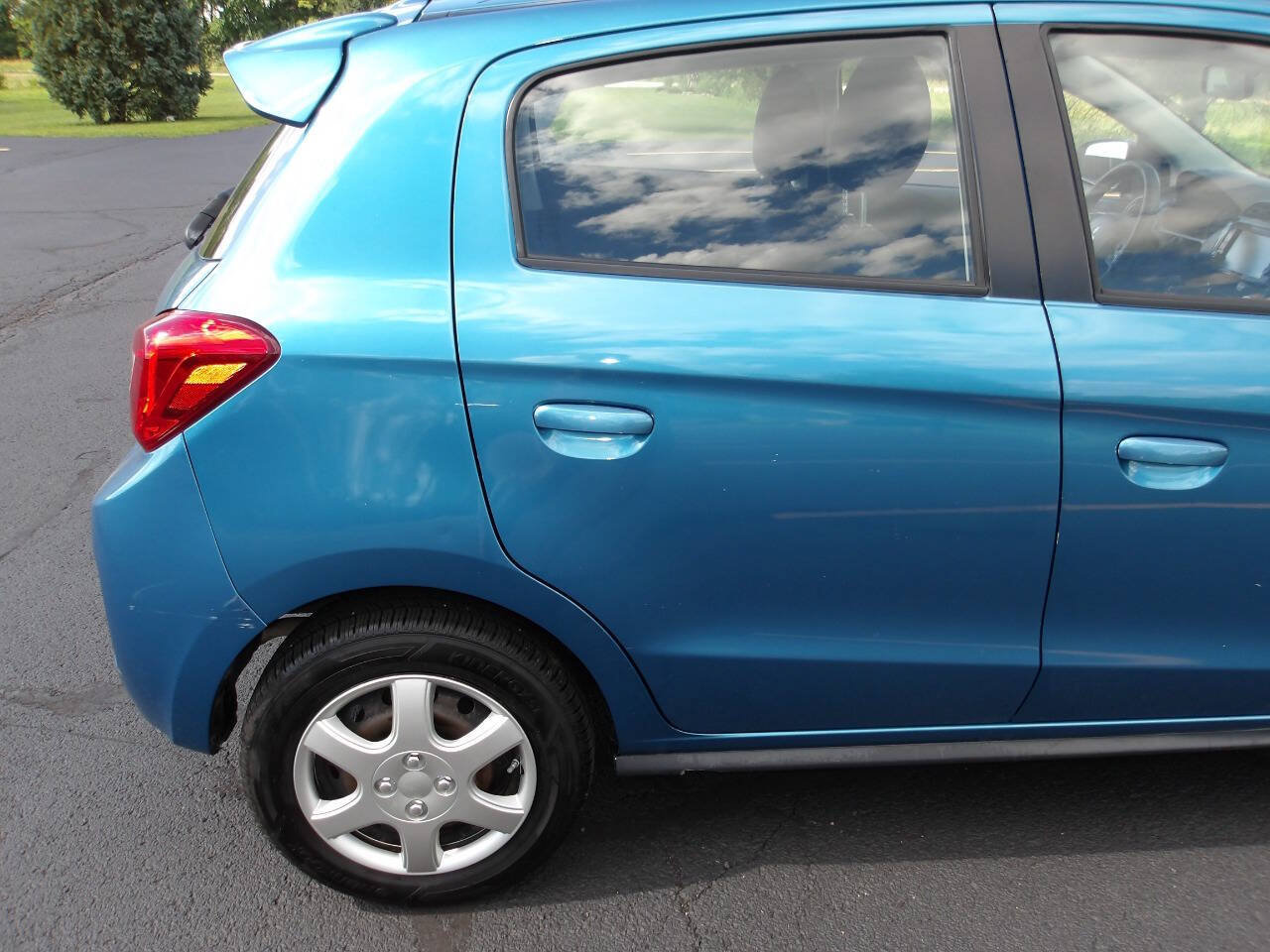 Used 2020 Mitsubishi Mirage ES FWD image 31