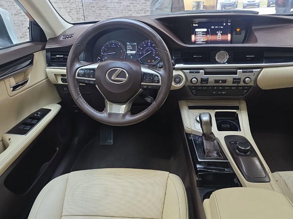 Used 2018 Lexus ES 350 w/ Accessory Package 2 image 15