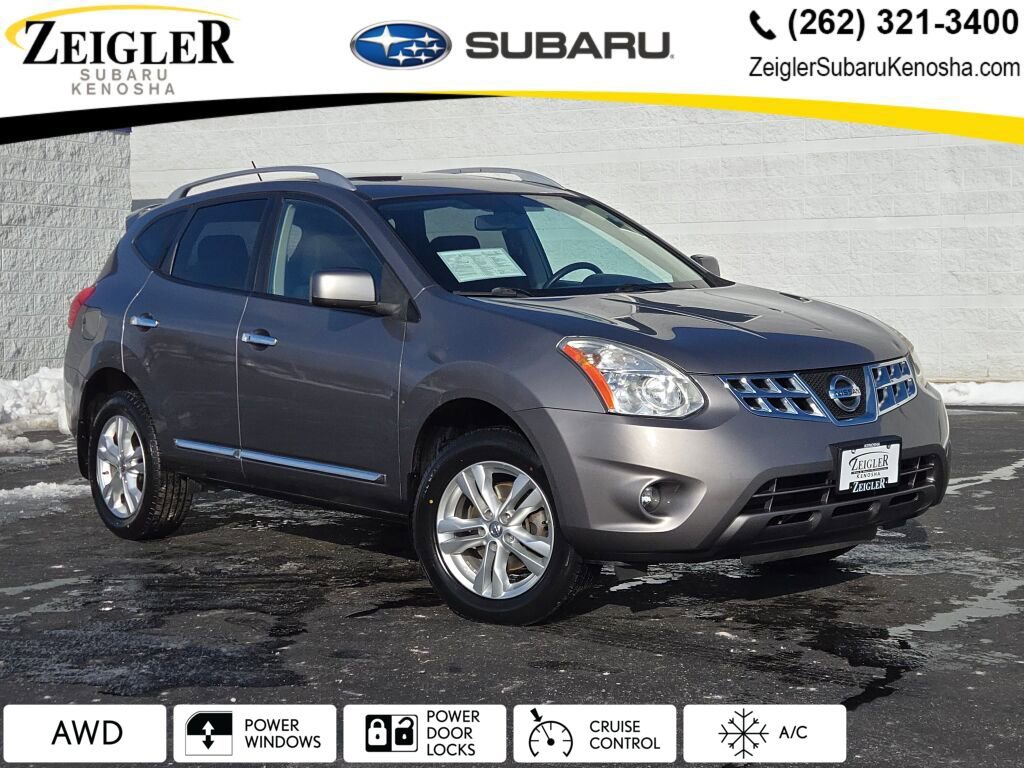 Used 2013 Nissan Rogue SV w/ Premium Pkg image 1