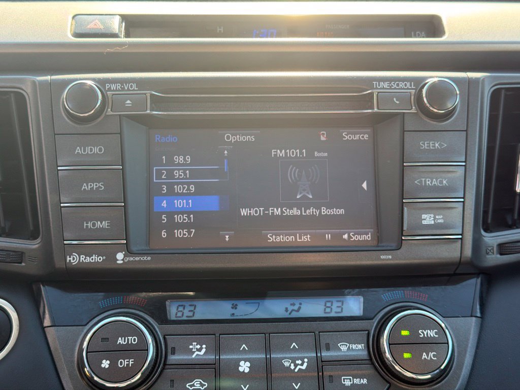 Used 2015 Toyota RAV4 Limited w/ Technology Package AWD/4WD image 15