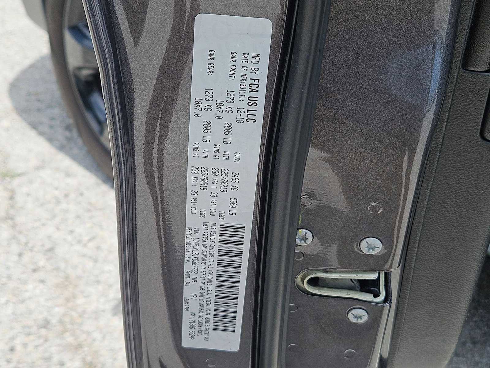 Used 2019 Jeep Cherokee Latitude Plus AWD/4WD image 31
