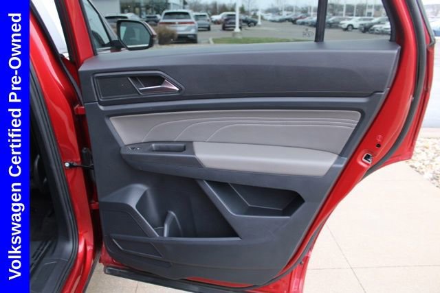 Used 2022 Volkswagen Atlas Cross Sport SEL R-Line image 25