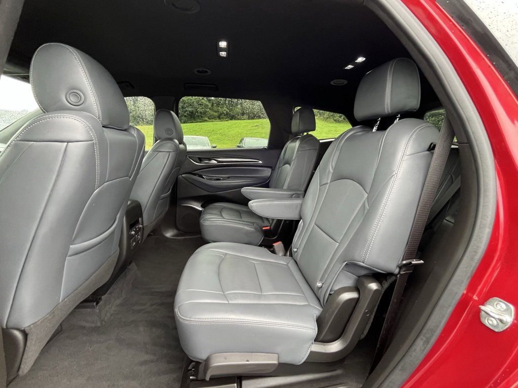 Used 2024 Buick Enclave Premium image 14