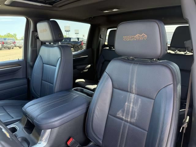 Used 2023 Chevrolet Silverado 1500 High Country w/ Technology Package AWD/4WD image 13