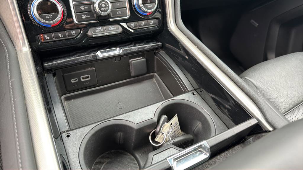 Used 2023 GMC Yukon Denali image 35