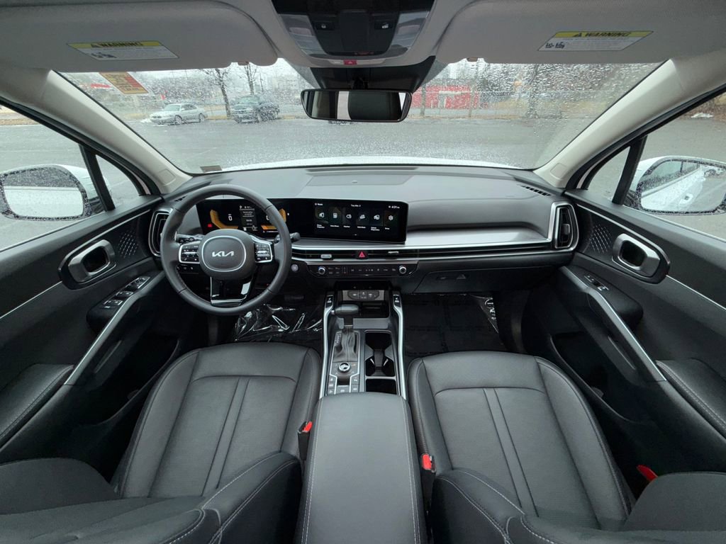 Used 2025 Kia Sorento EX image 25