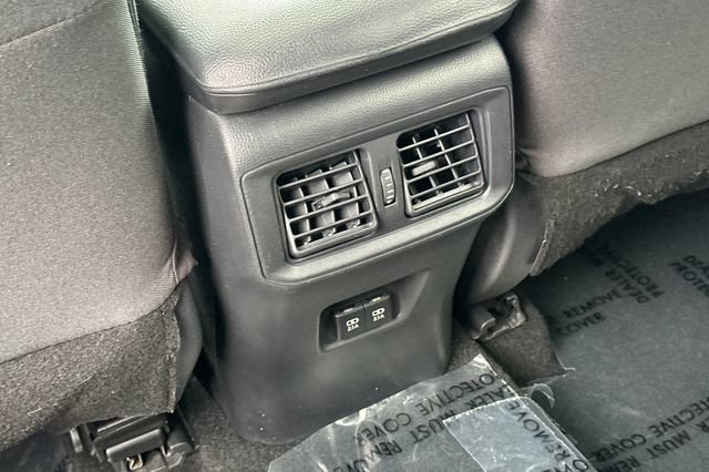 Used 2021 Toyota RAV4 XLE w/ Convenience Package FWD image 14