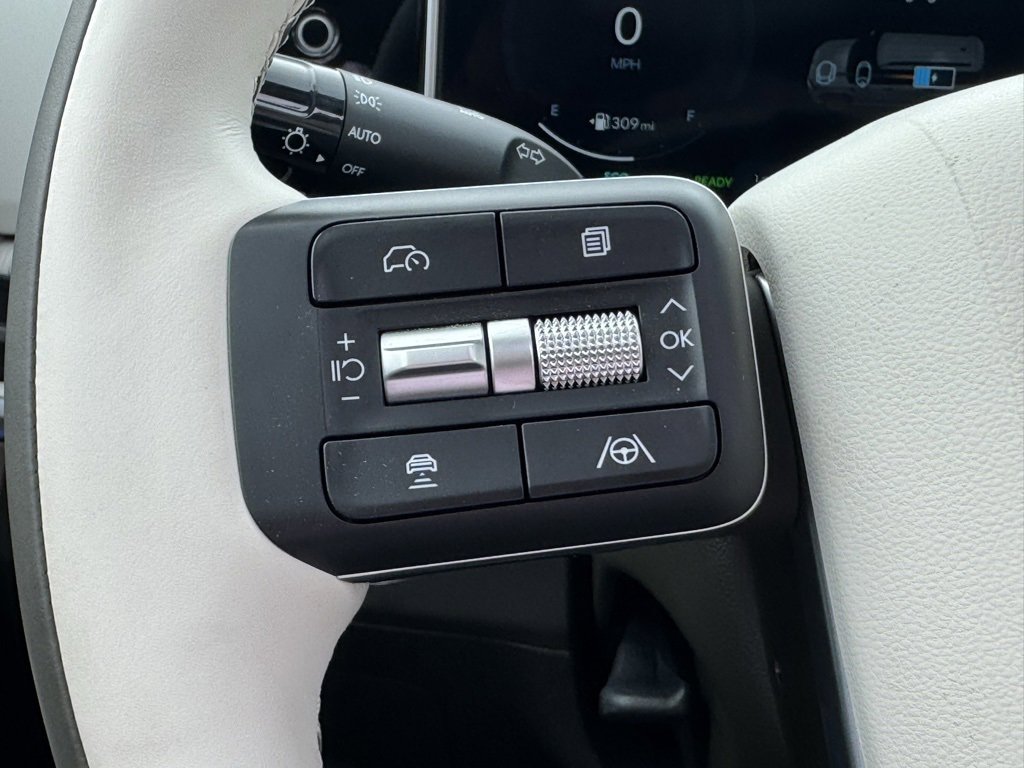 Used 2025 Hyundai Santa Fe Calligraphy image 24