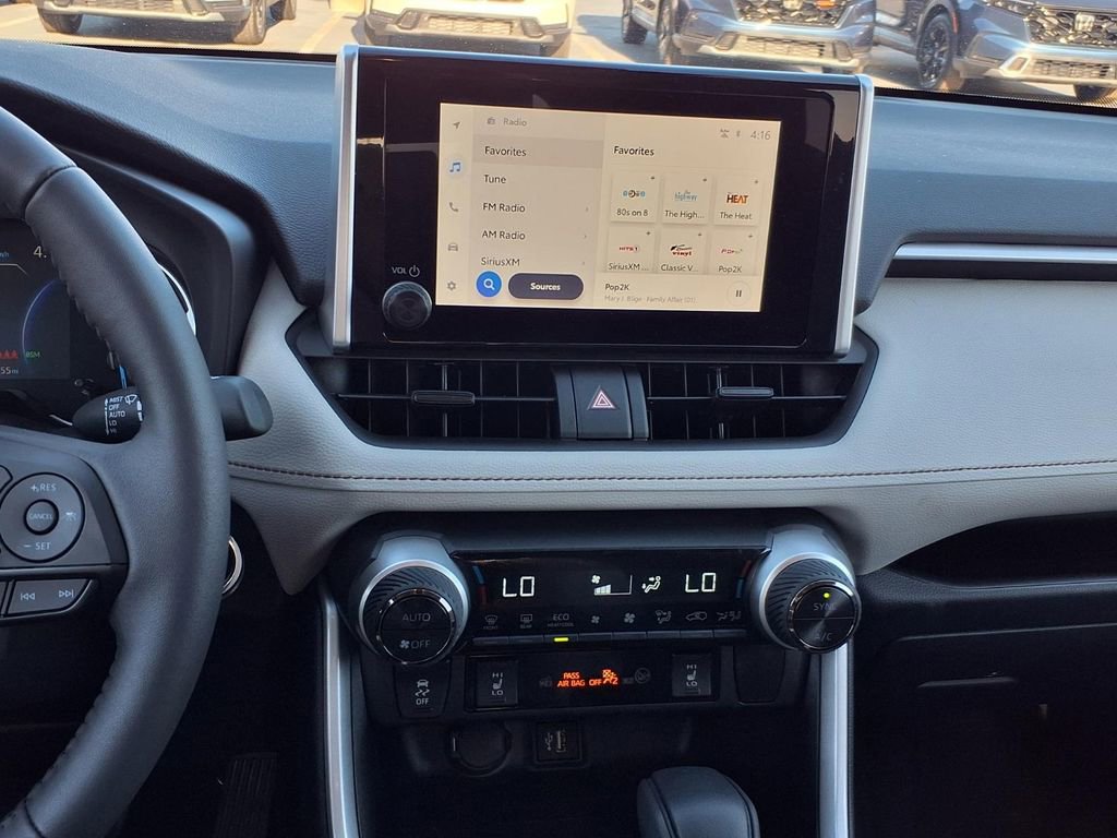 Used 2025 Toyota RAV4 XLE w/ Convenience Package image 16