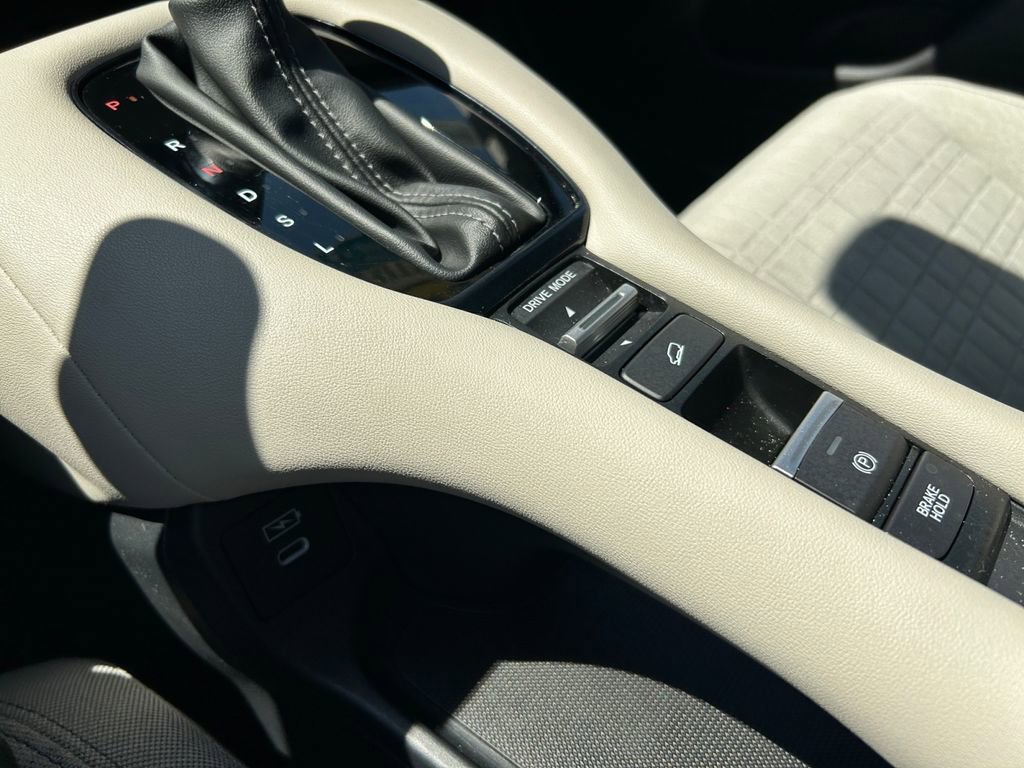 Certified 2024 Honda HR-V LX image 30