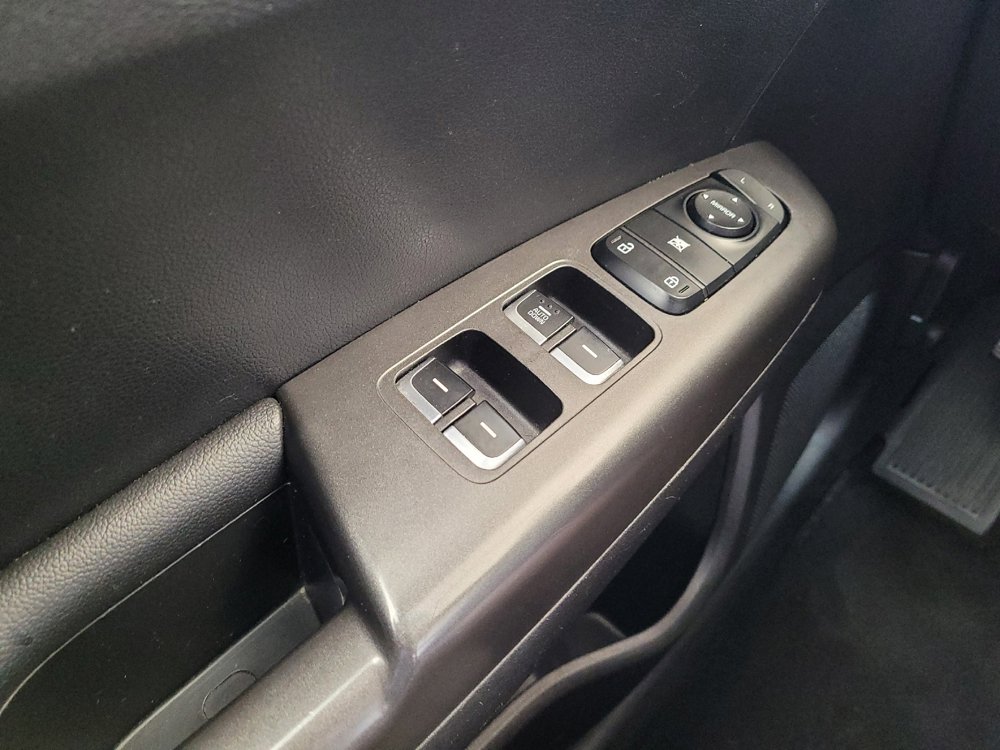 Used 2020 Kia Sportage LX FWD image 27