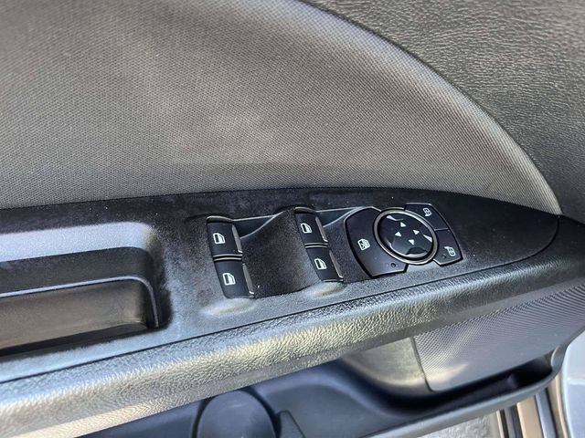 Used 2018 Ford Fusion SE w/ Fusion SE Technology Package FWD image 19