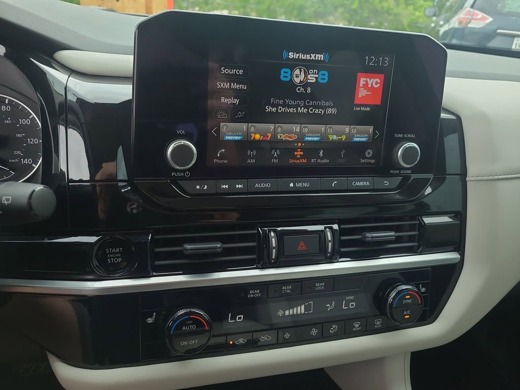 Certified 2025 Nissan Pathfinder SV image 21