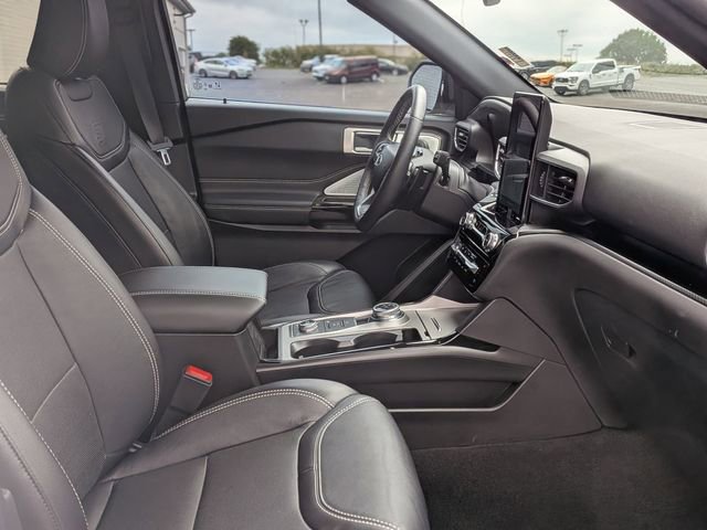 Used 2024 Ford Explorer ST w/ Equipment Group 401A AWD/4WD image 38