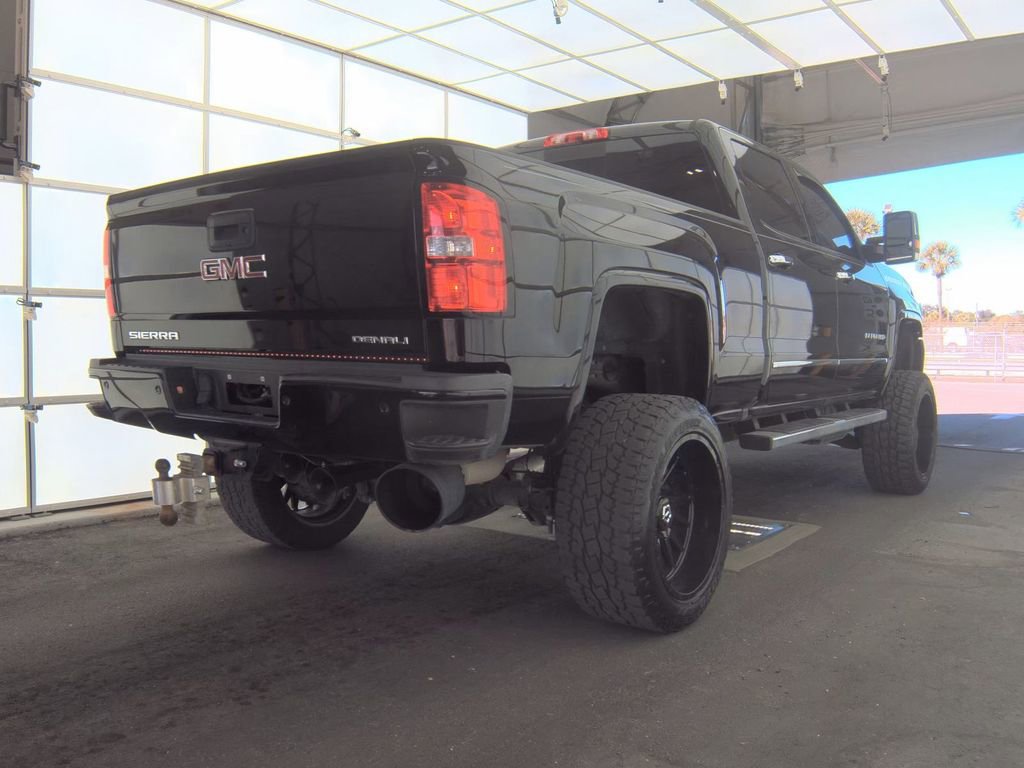 Used 2018 GMC Sierra 2500 Denali w/ Duramax Plus Package image 8