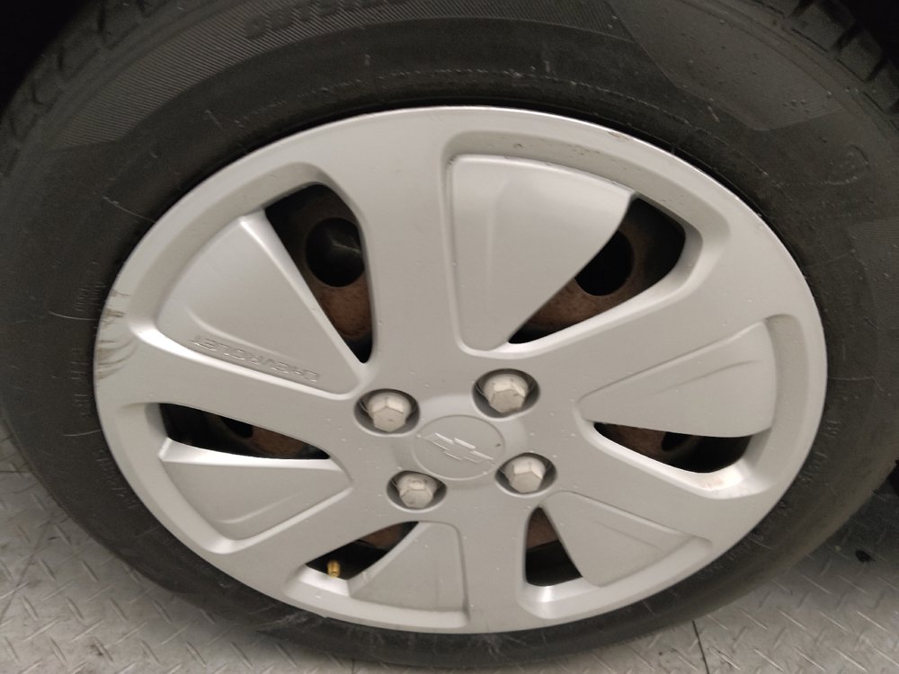 Used 2018 Chevrolet Spark LS image 31