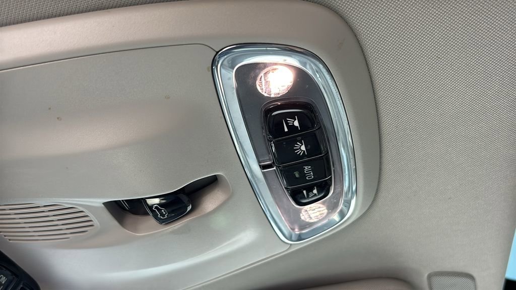 Used 2022 Volvo XC90 T5 Momentum w/ Climate Package image 25