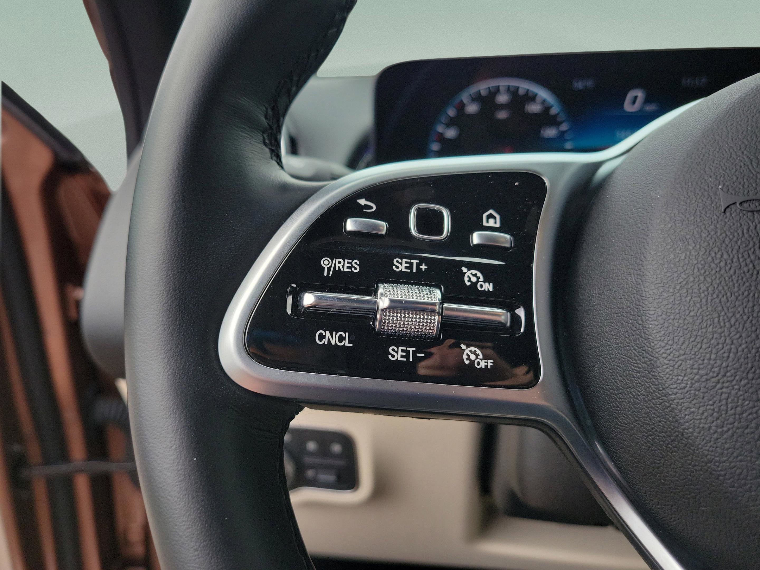 Certified 2023 Mercedes-Benz GLB 250 image 31