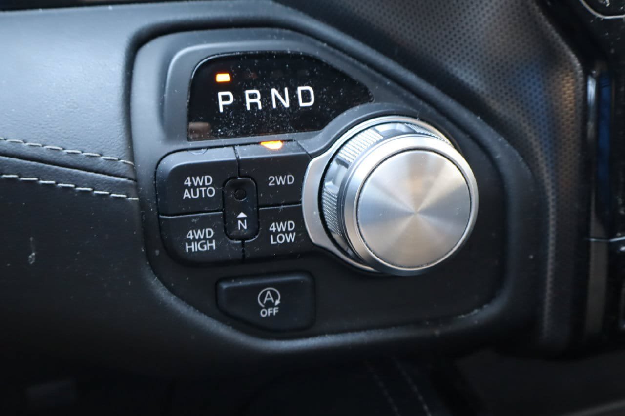 Used 2025 RAM 1500 Limited AWD/4WD image 26