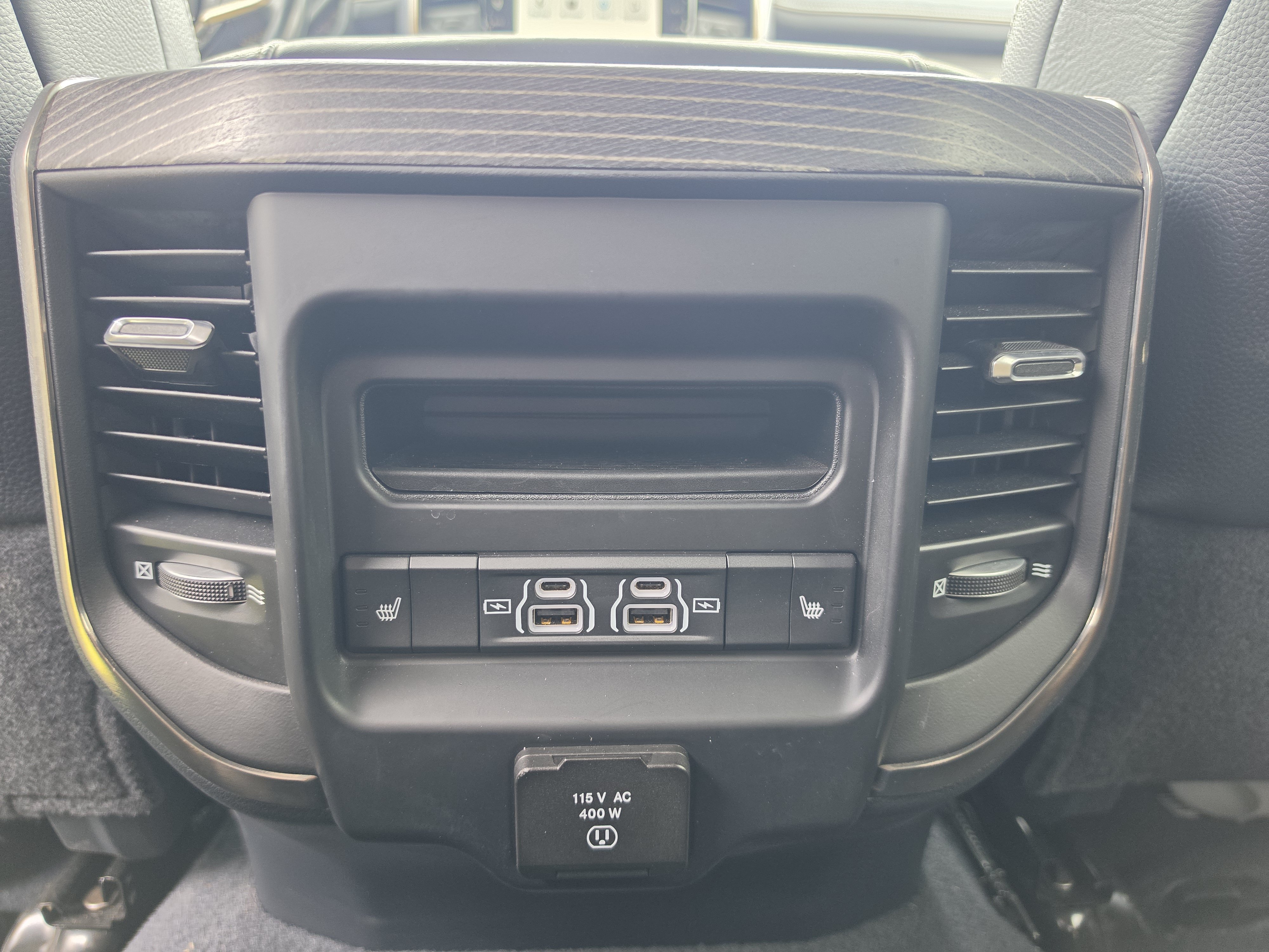 Used 2023 RAM 2500 Limited AWD/4WD image 17