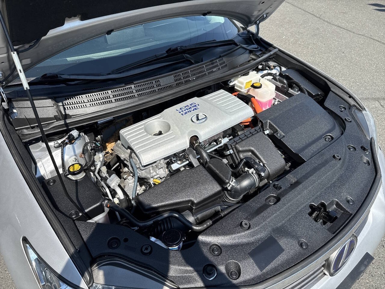 Used 2011 Lexus CT 200h Premium w/ Leather Pkg FWD image 15