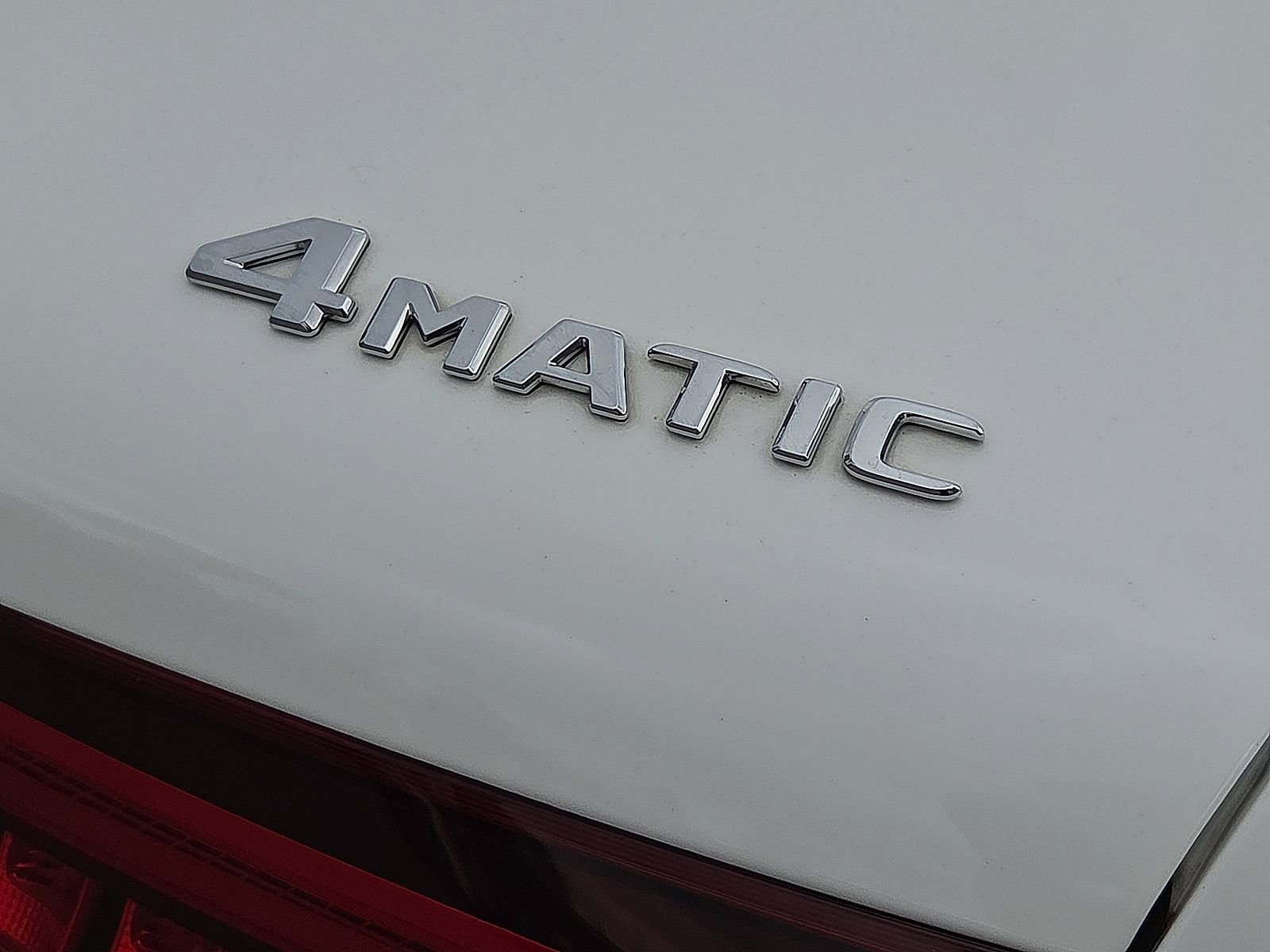 Used 2022 Mercedes-Benz GLC 300 4MATIC w/ Premium Package Lite image 8