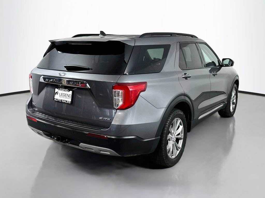 Used 2023 Ford Explorer XLT w/ Equipment Group 202A AWD/4WD image 6