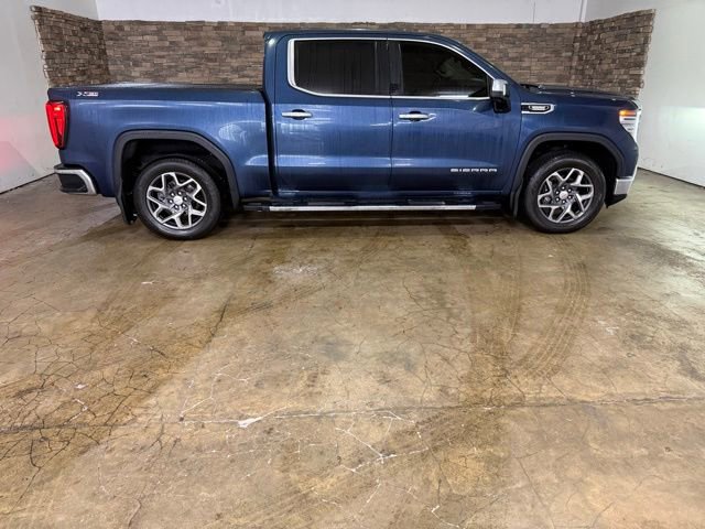 Used 2022 GMC Sierra 1500 SLT w/ SLT Premium Plus Package AWD/4WD image 4