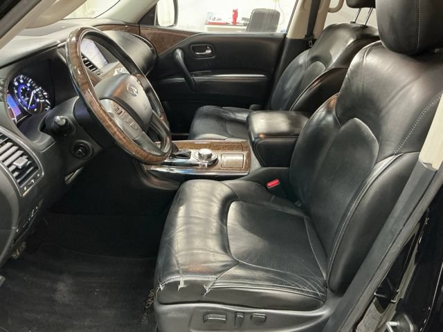 Used 2017 INFINITI QX80 4WD w/ Driver Assistance Package image 14