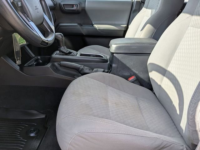 Used 2021 Toyota Tacoma SR AWD/4WD image 12