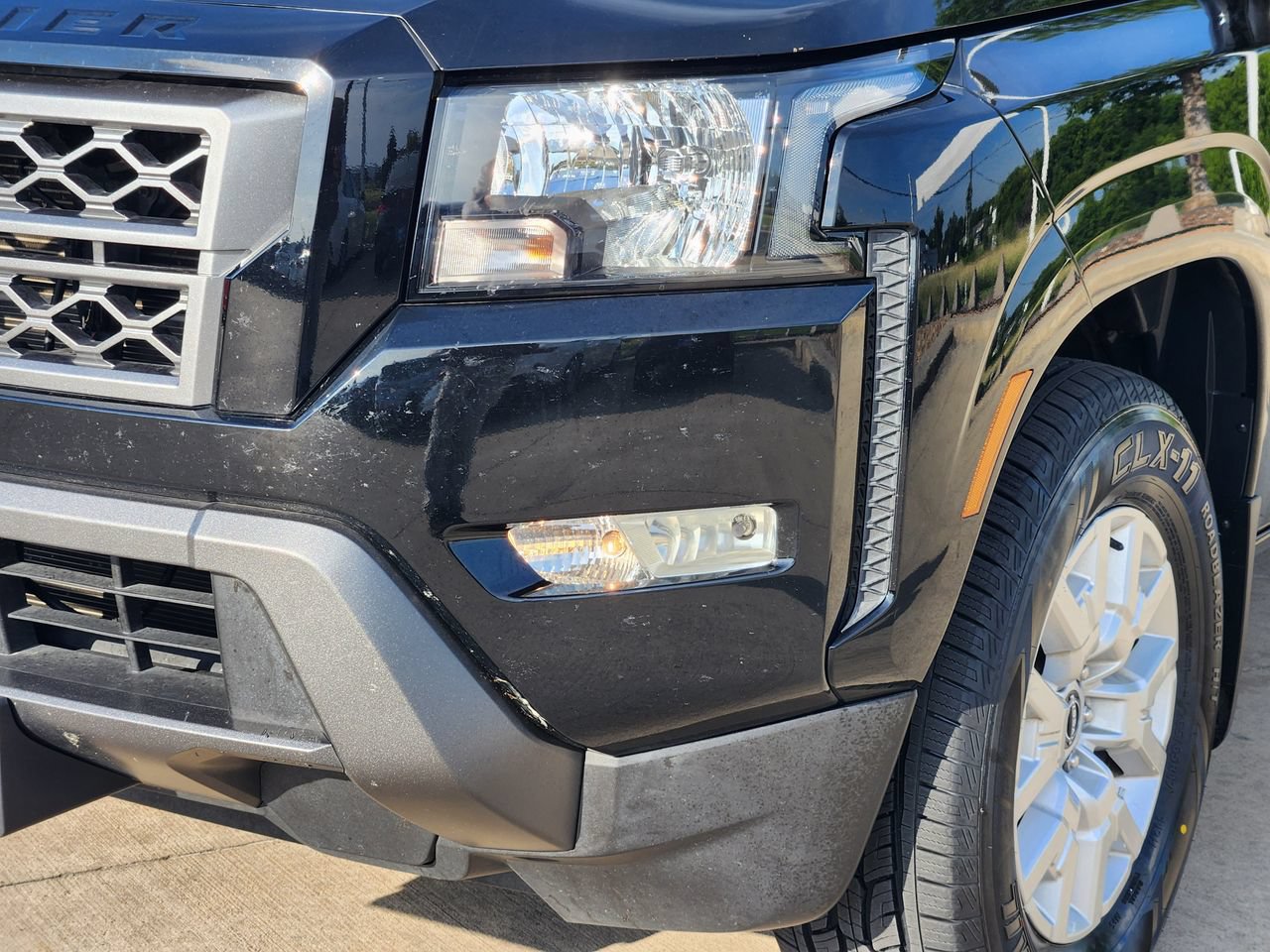 Used 2022 Nissan Frontier SV RWD image 9
