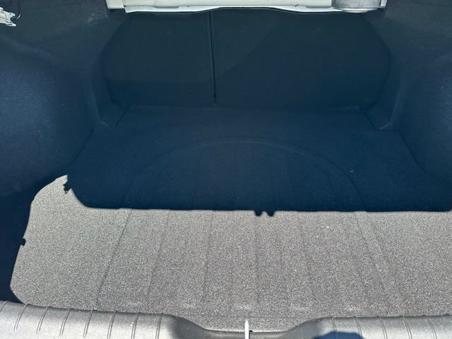 Used 2023 Hyundai Elantra Limited w/ Cargo Package FWD image 8