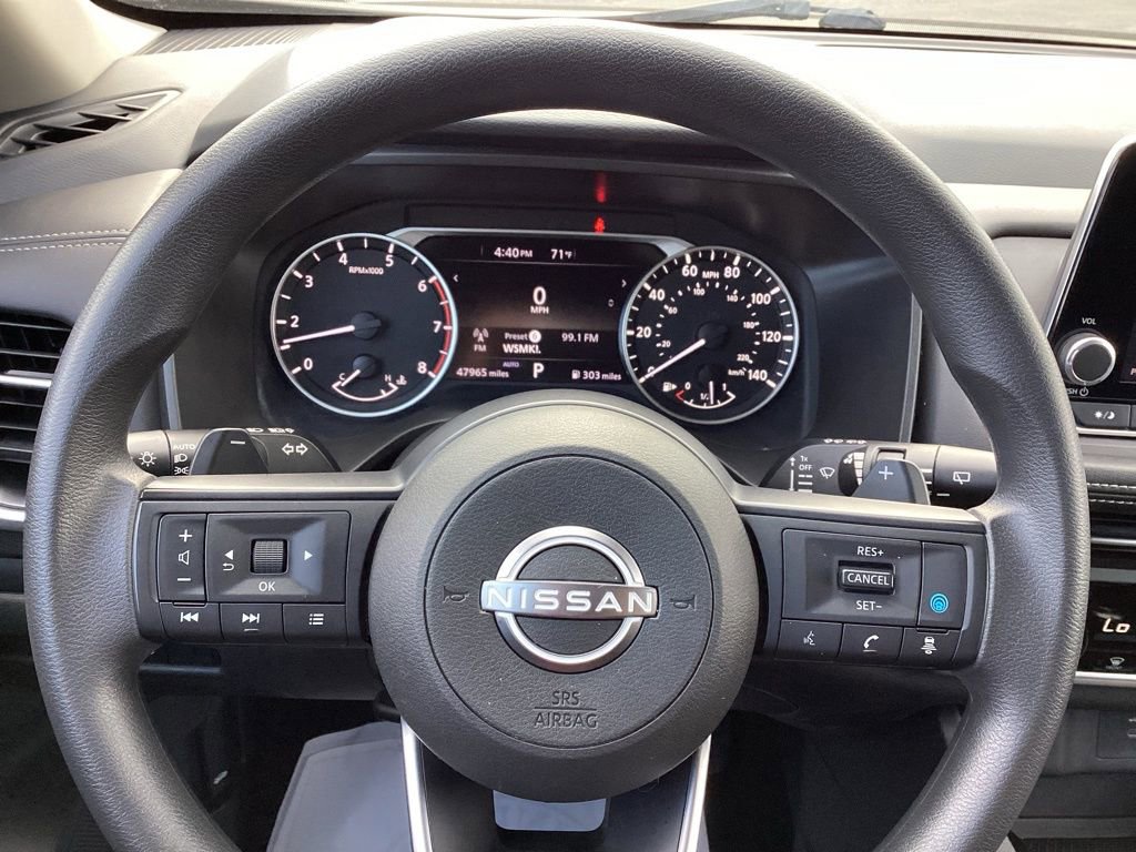 Used 2024 Nissan Rogue SV image 27