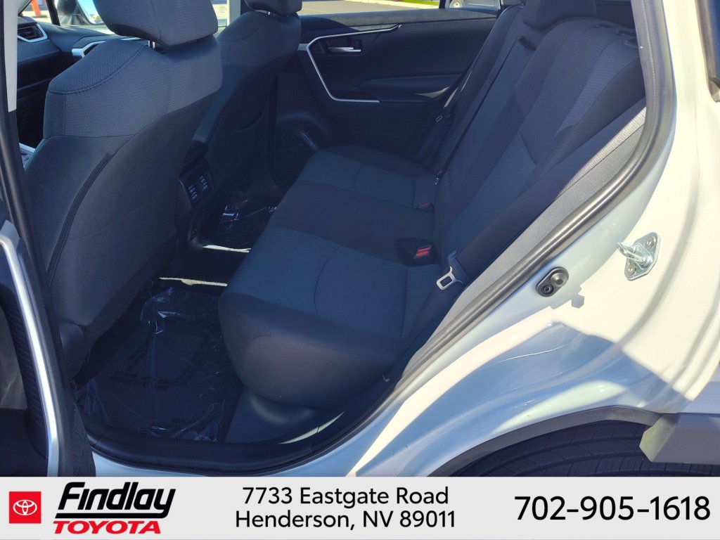 Used 2021 Toyota RAV4 Limited AWD/4WD image 9
