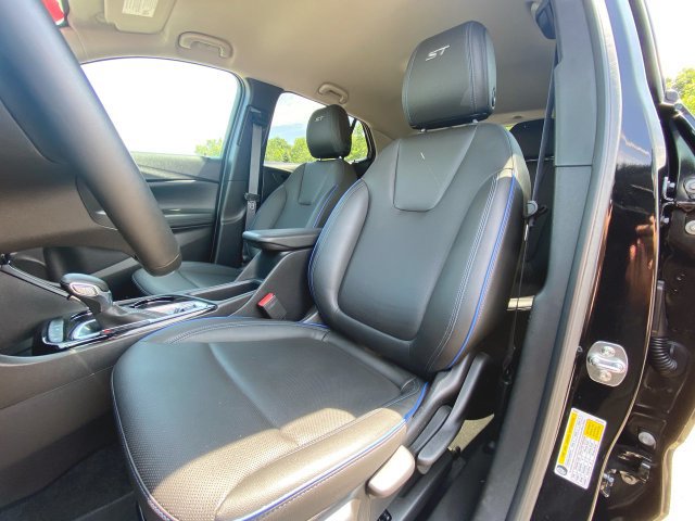 Used 2025 Buick Encore GX Sport Touring FWD image 18