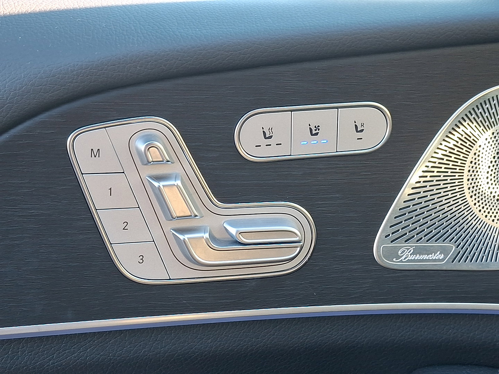 Certified 2025 Mercedes-Benz GLS 450 4MATIC image 27