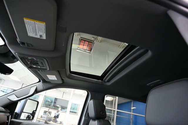 New 2026 GMC Sierra 3500 Denali w/ Denali Reserve Package image 24