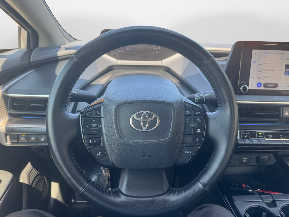 Used 2025 Toyota Prius XLE FWD image 10
