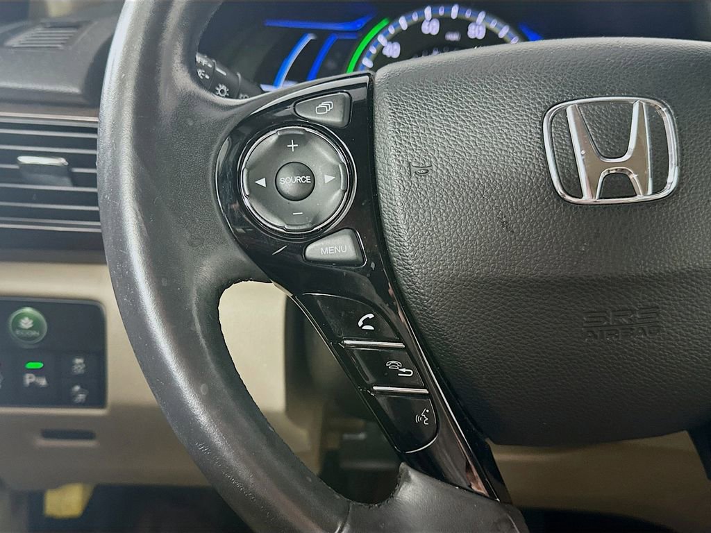 Used 2017 Honda Accord Touring image 25
