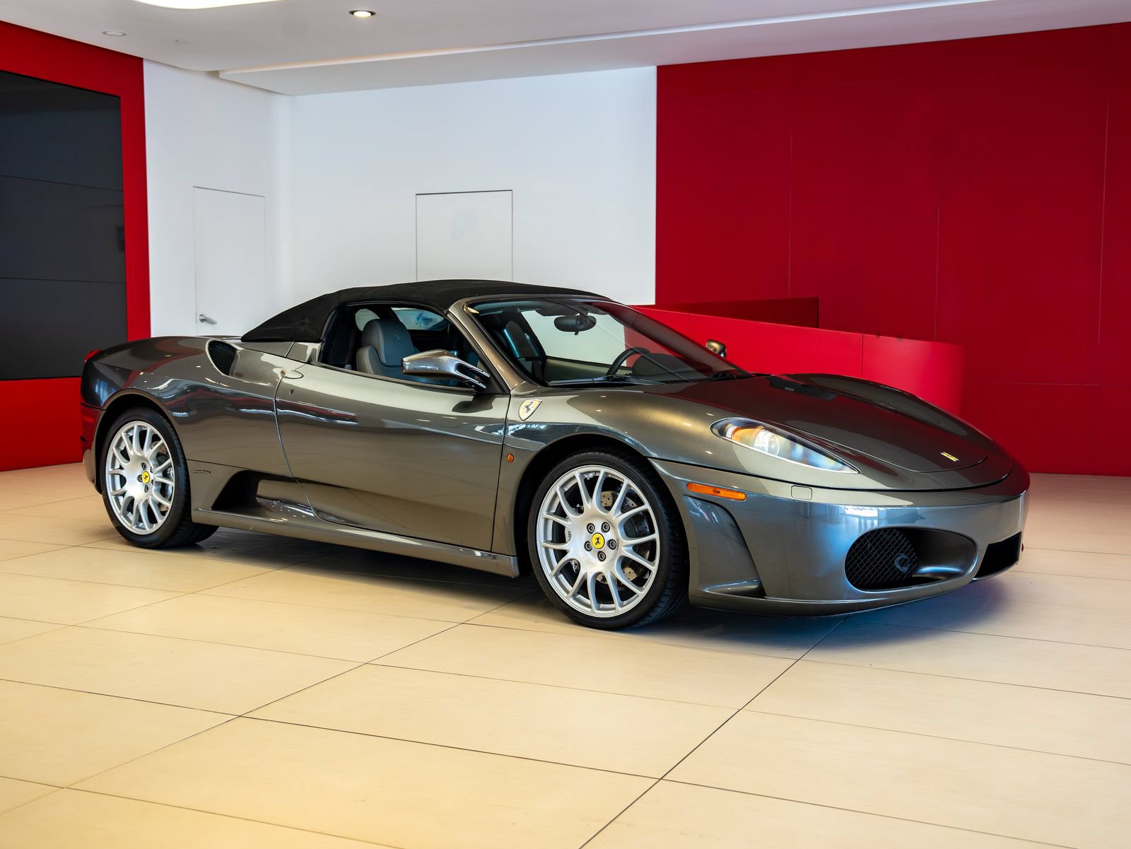 Used 2005 Ferrari F430 Spider RWD image 26