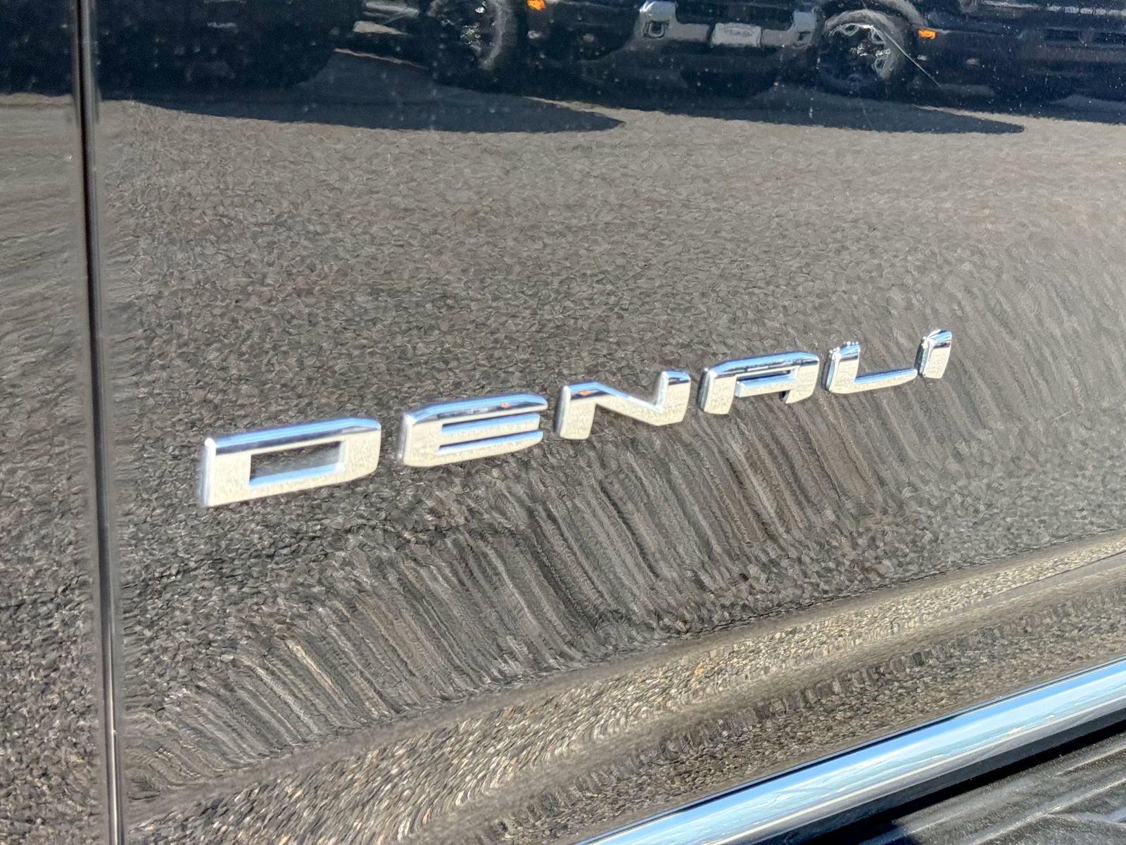 Used 2023 GMC Yukon XL Denali w/ Max Trailering Package AWD/4WD image 12