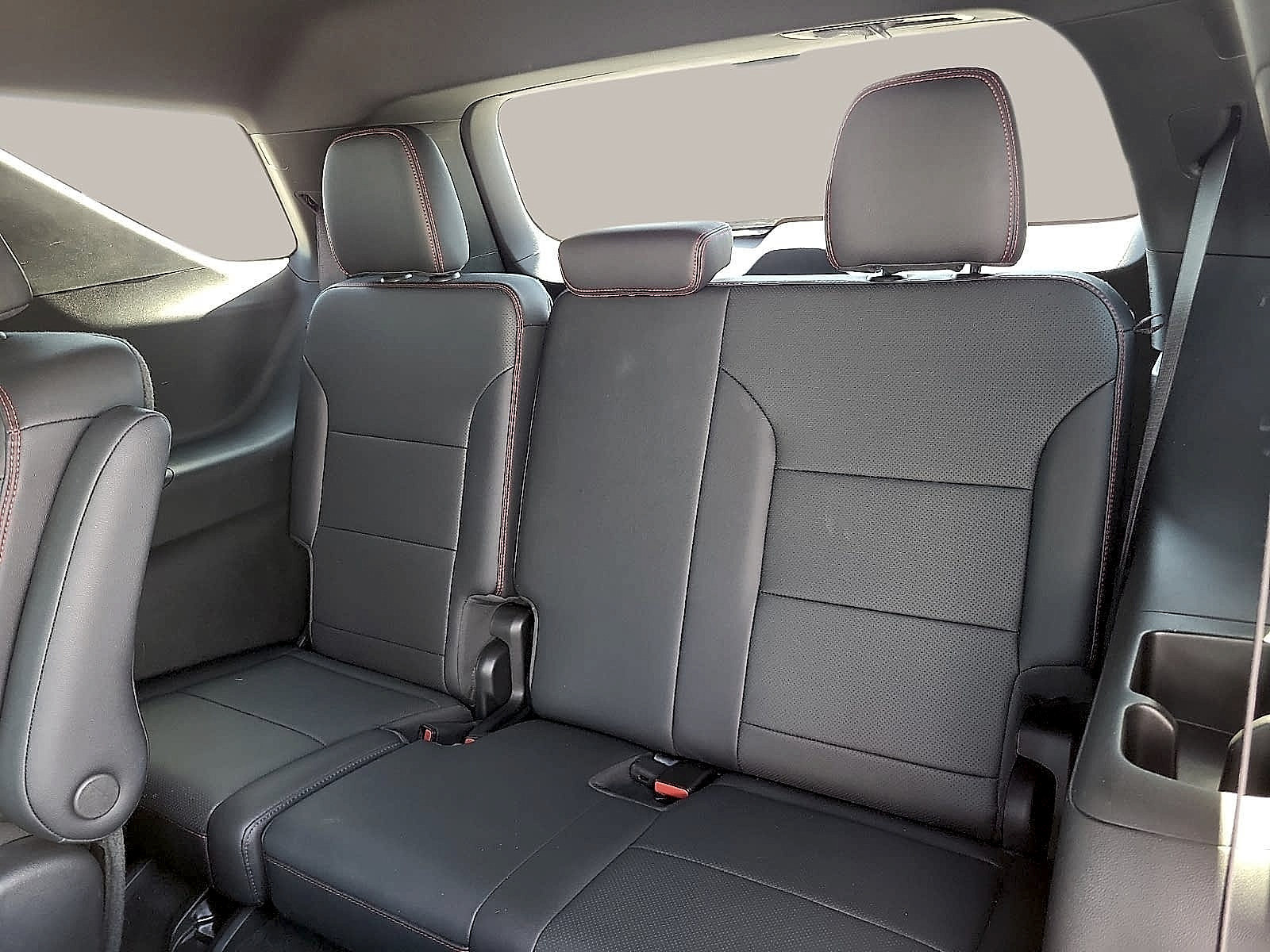 Used 2025 Chevrolet Traverse RS w/ LPO, Floor Liner Package FWD image 9