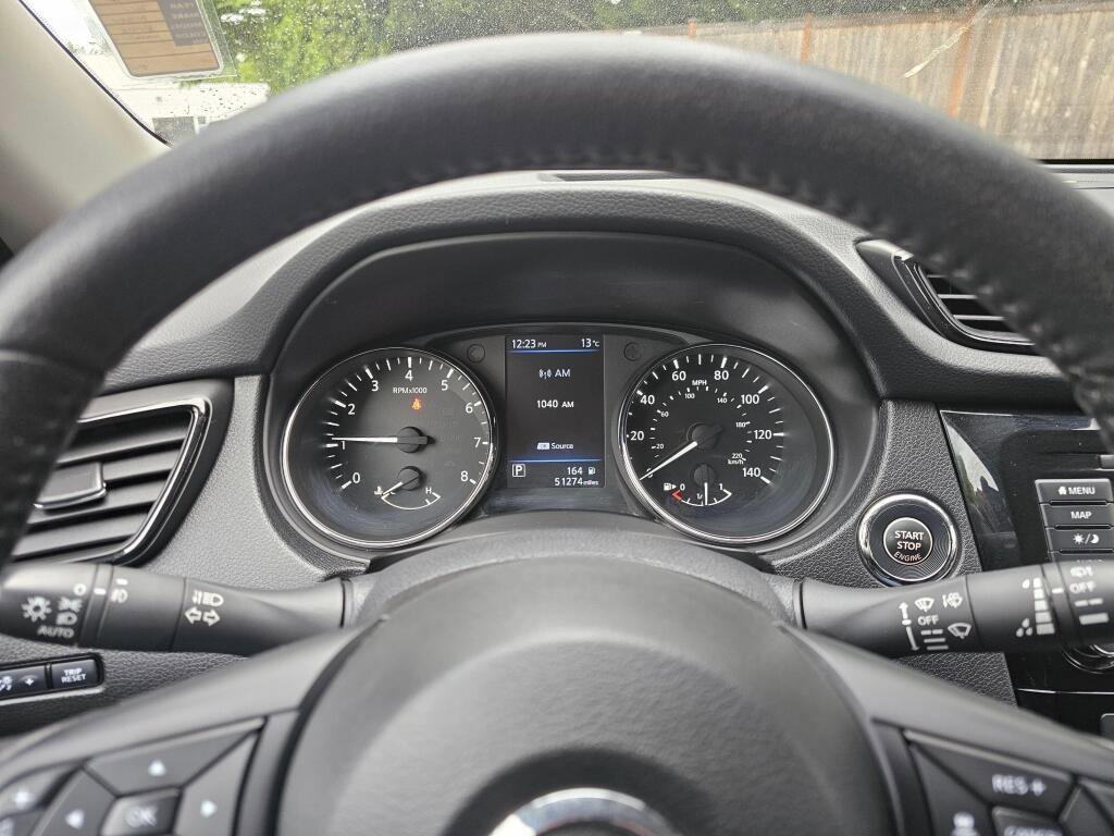 Used 2020 Nissan Rogue SL AWD/4WD image 27