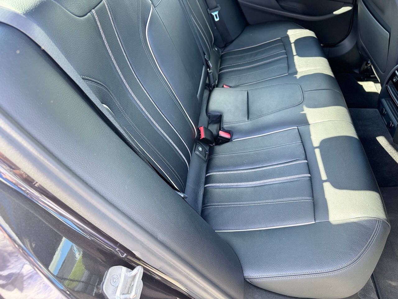 Used 2017 BMW 540i xDrive AWD/4WD image 18
